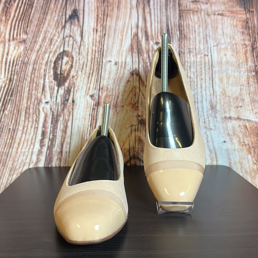 Clarks Unstructured Speckled Capped Toe Flats Wom… - image 2